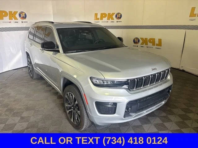 2023 Jeep Grand Cherokee L Overland 4WD photo