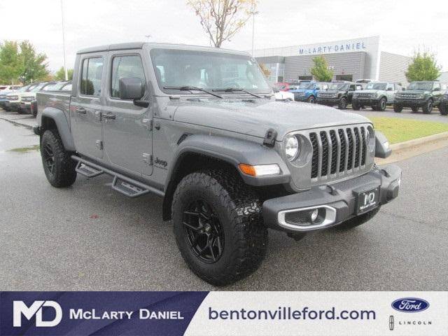 2023 Jeep Gladiator Sport 4WD photo