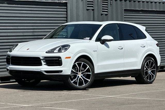 2023 Porsche Cayenne E-Hybrid AWD photo