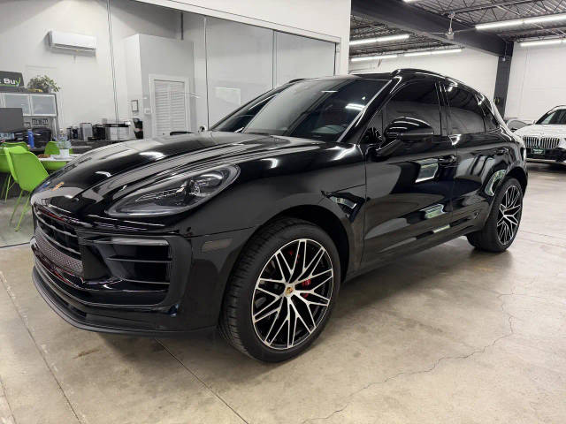 2022 Porsche Macan S AWD photo