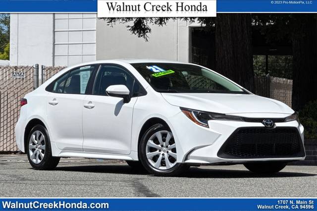 2021 Toyota Corolla LE FWD photo
