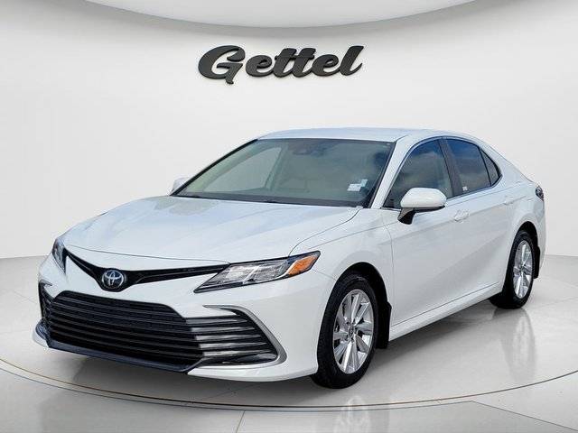 2023 Toyota Camry LE FWD photo