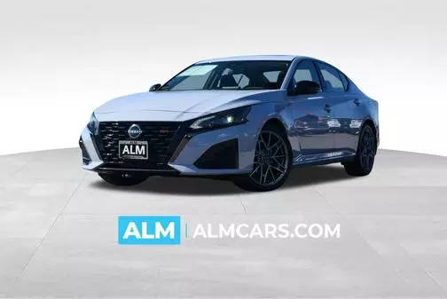 2023 Nissan Altima 2.0 SR FWD photo