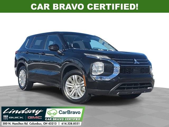 2023 Mitsubishi Outlander ES FWD photo