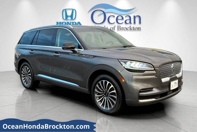 2023 Lincoln Aviator Standard AWD photo