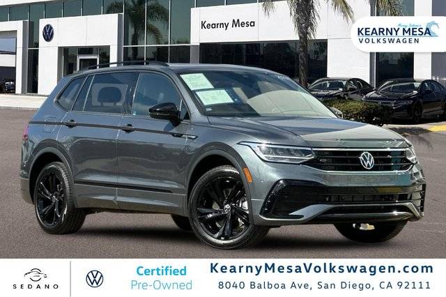 2023 Volkswagen Tiguan SE R-Line Black FWD photo