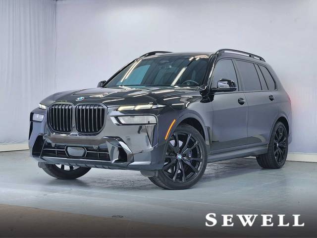 2023 BMW X7 xDrive40i AWD photo