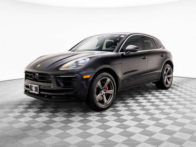 2023 Porsche Macan S AWD photo