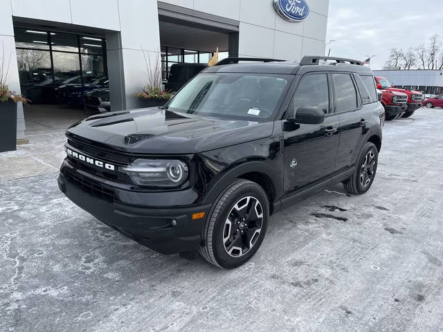 2023 Ford Bronco Sport Outer Banks 4WD photo