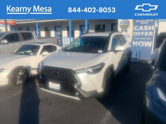 2023 Toyota Corolla Cross XLE FWD photo