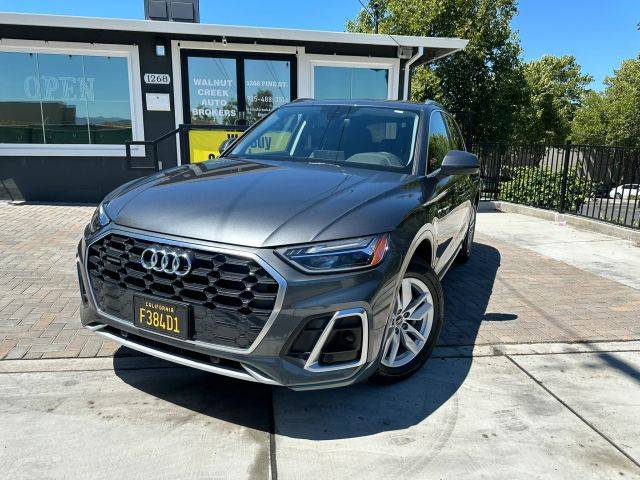 2023 Audi Q5 S line Premium AWD photo