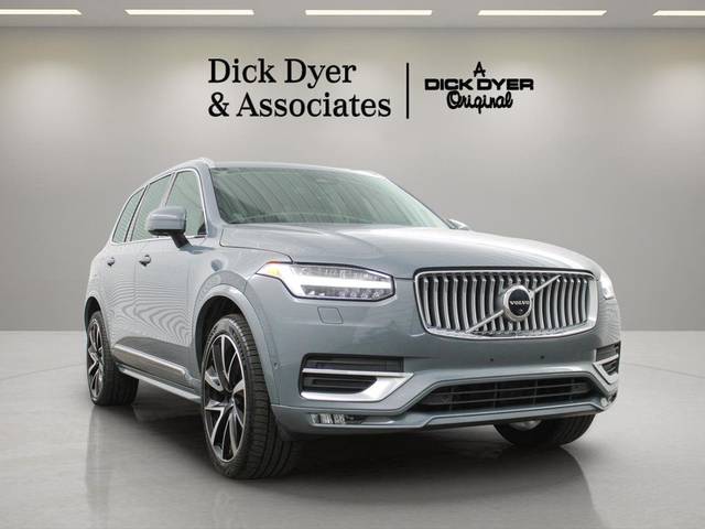 2023 Volvo XC90 Plus AWD photo