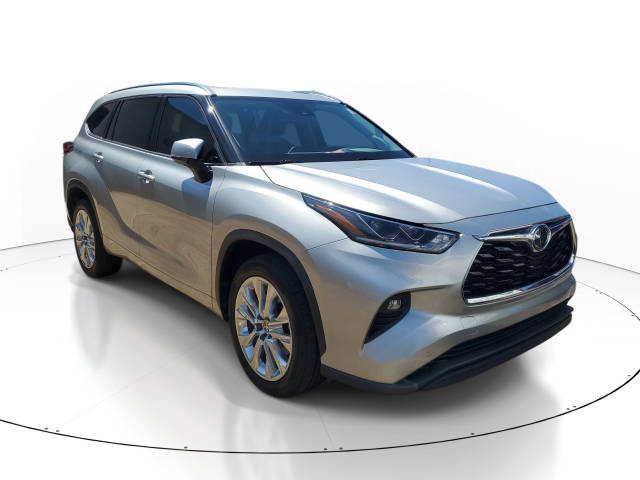 2023 Toyota Highlander Limited FWD photo
