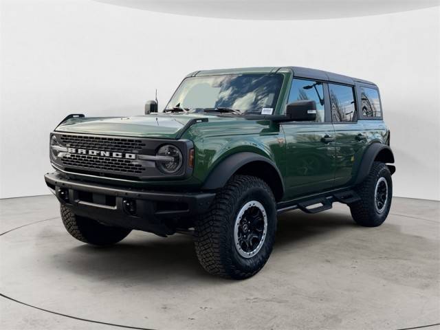 2023 Ford Bronco 4 Door Badlands 4WD photo