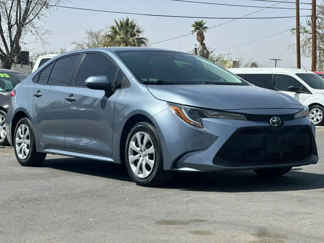 2022 Toyota Corolla LE FWD photo