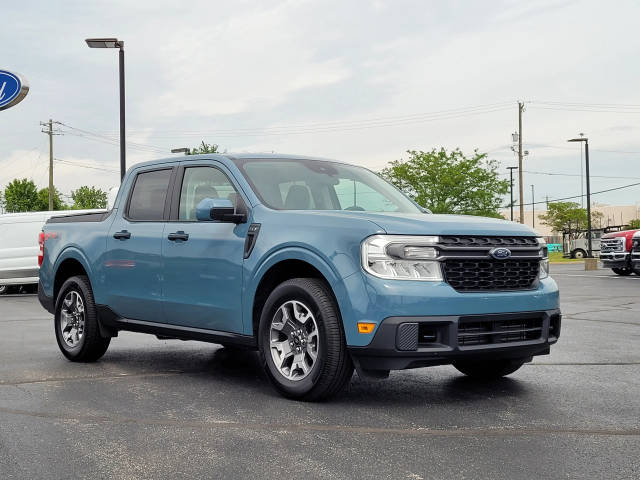 2022 Ford Maverick XLT AWD photo