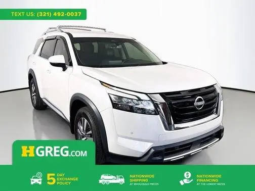 2023 Nissan Pathfinder SL 4WD photo
