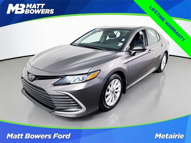 2022 Toyota Camry LE FWD photo