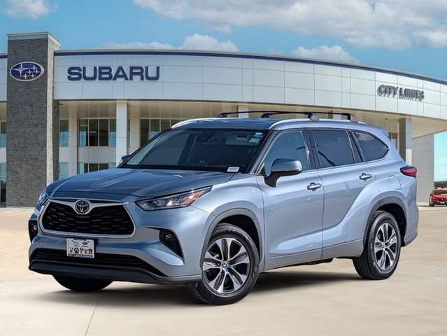 2020 Toyota Highlander XLE FWD photo