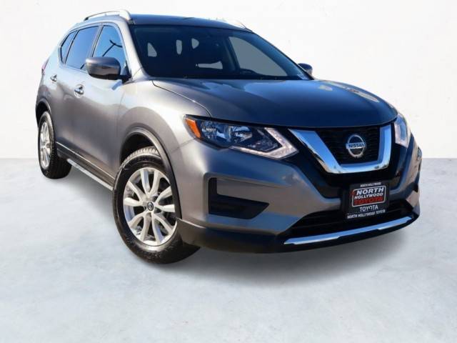 2018 Nissan Rogue SV FWD photo