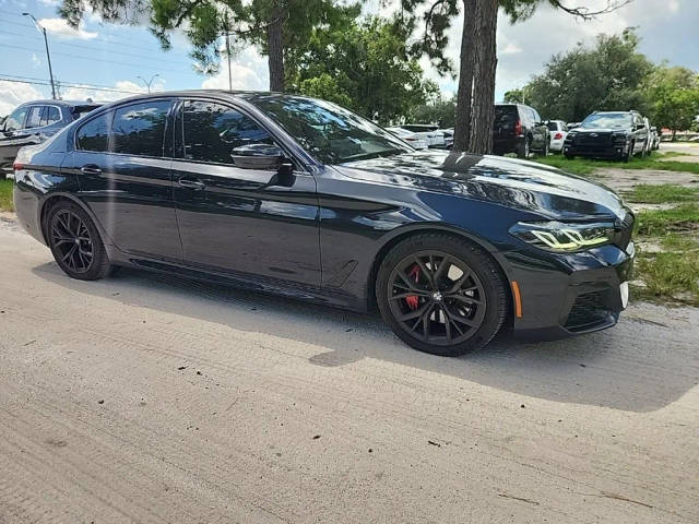 2023 BMW 5 Series 530i RWD photo