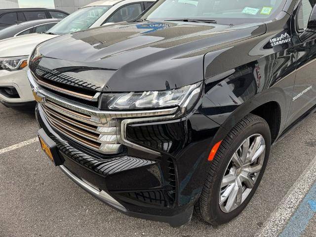 2023 Chevrolet Suburban High Country 4WD photo