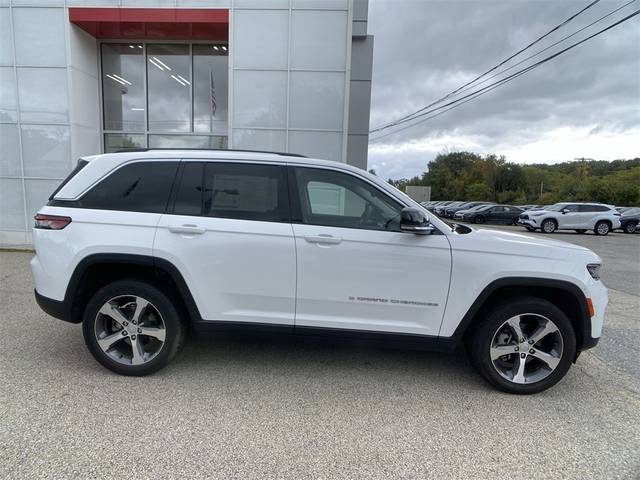 2023 Jeep Grand Cherokee Limited 4WD photo