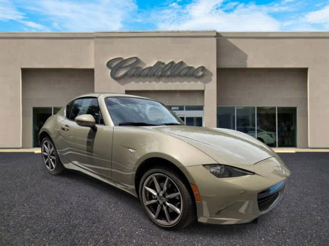 2023 Mazda MX-5 Miata RF Grand Touring RWD photo
