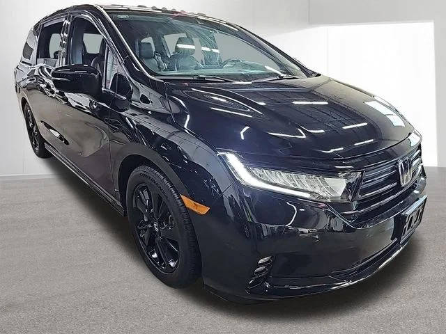 2023 Honda Odyssey Sport FWD photo