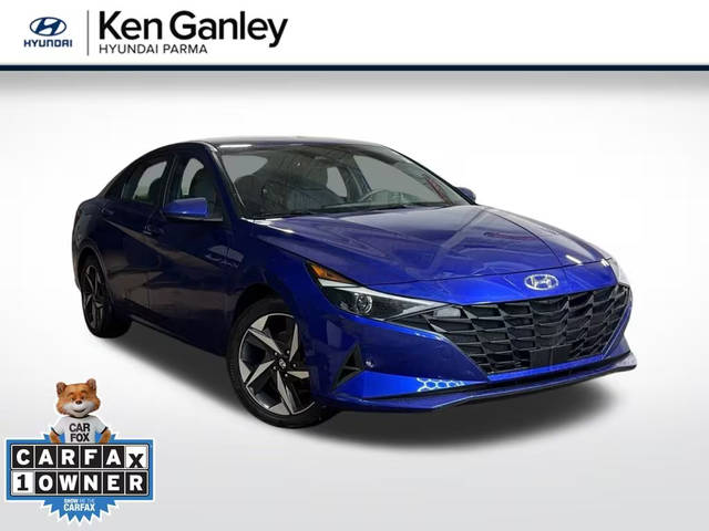 2023 Hyundai Elantra SEL FWD photo