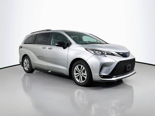 2023 Toyota Sienna XSE 25th Anniversary AWD photo