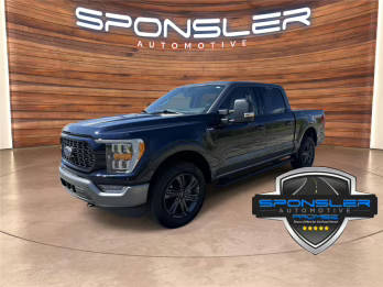 2023 Ford F-150 XLT 4WD photo