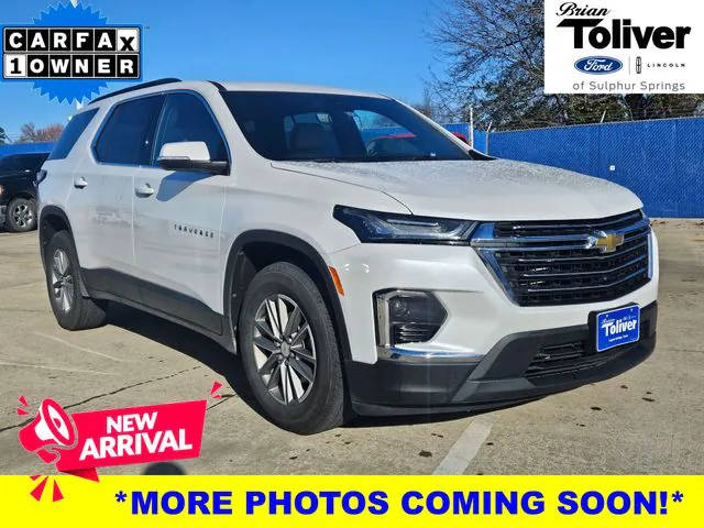 2023 Chevrolet Traverse LT Leather FWD photo