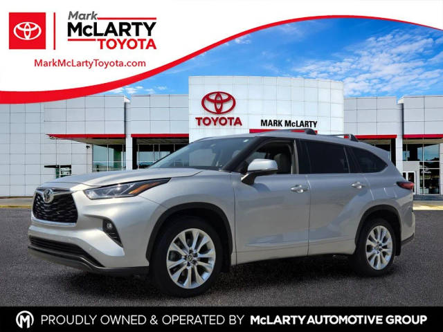 2023 Toyota Highlander Limited FWD photo