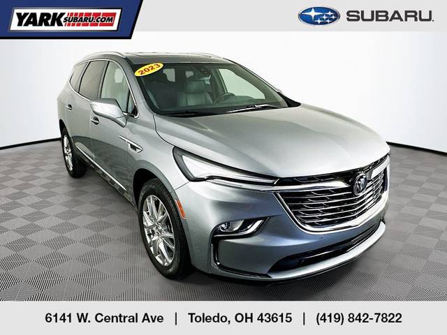 2023 Buick Enclave Premium FWD photo