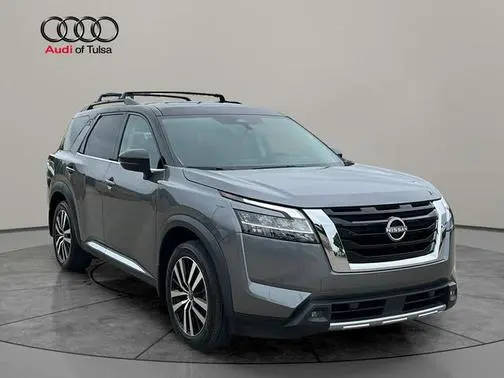 2023 Nissan Pathfinder Platinum 4WD photo