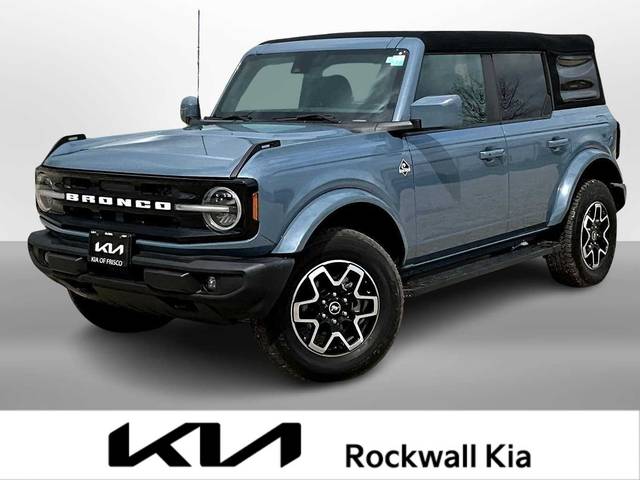 2023 Ford Bronco 4 Door Outer Banks 4WD photo