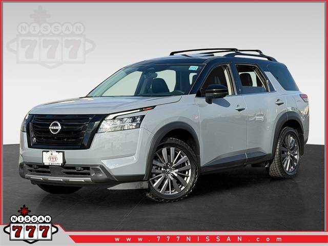2023 Nissan Pathfinder SL FWD photo