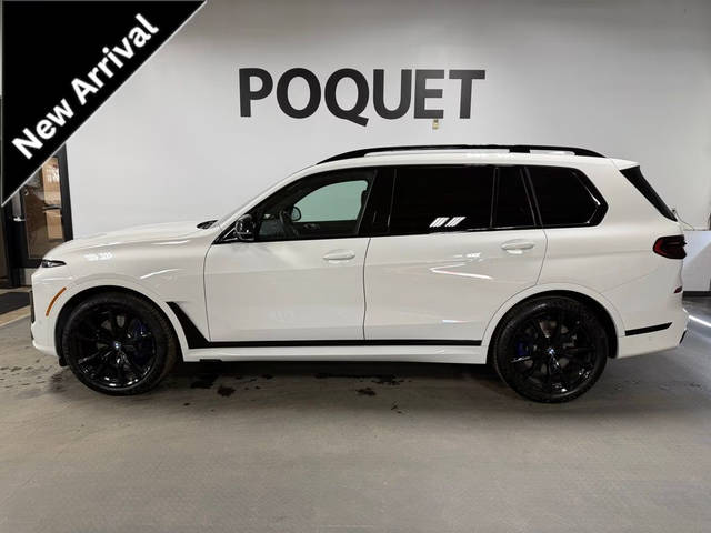 2023 BMW X7 M60i AWD photo