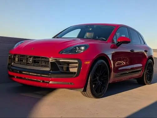 2023 Porsche Macan GTS AWD photo