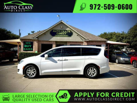 2020 Chrysler Pacifica Minivan Touring L FWD photo