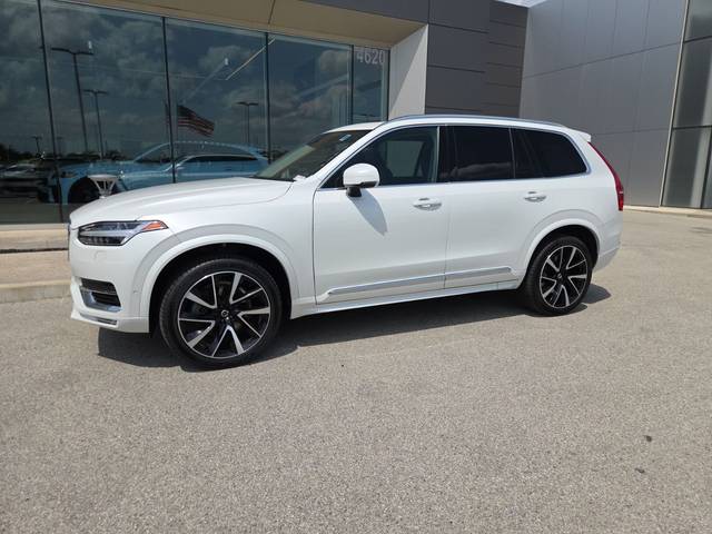 2023 Volvo XC90 Plus AWD photo