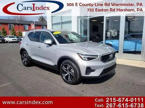 2023 Volvo XC40 Core AWD photo
