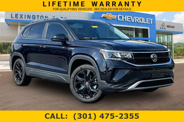 2023 Volkswagen Taos SE AWD photo