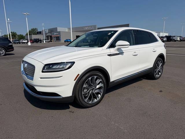 2023 Lincoln Nautilus Reserve AWD photo