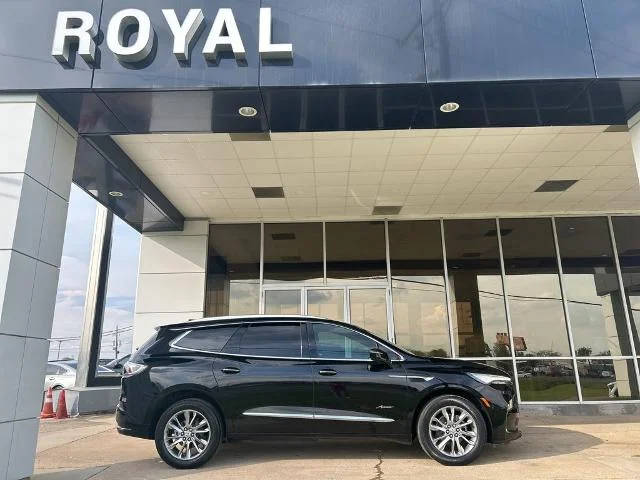2023 Buick Enclave Avenir FWD photo