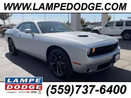 2023 Dodge Challenger SXT RWD photo