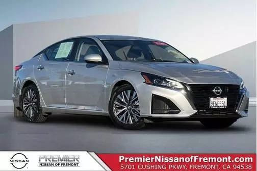 2023 Nissan Altima 2.5 SV FWD photo