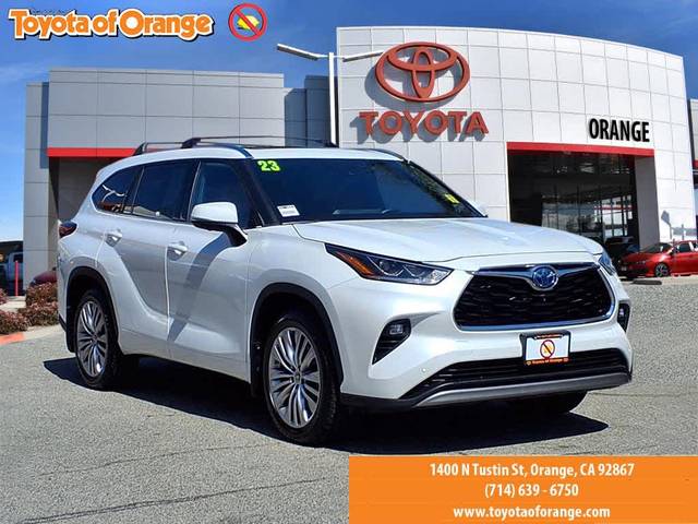 2023 Toyota Highlander Hybrid Platinum FWD photo