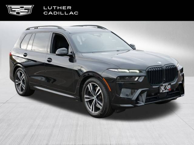 2023 BMW X7 xDrive40i AWD photo